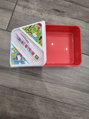 Sanrio Hello Kitty Red and White Cartoon Panel Bento Box